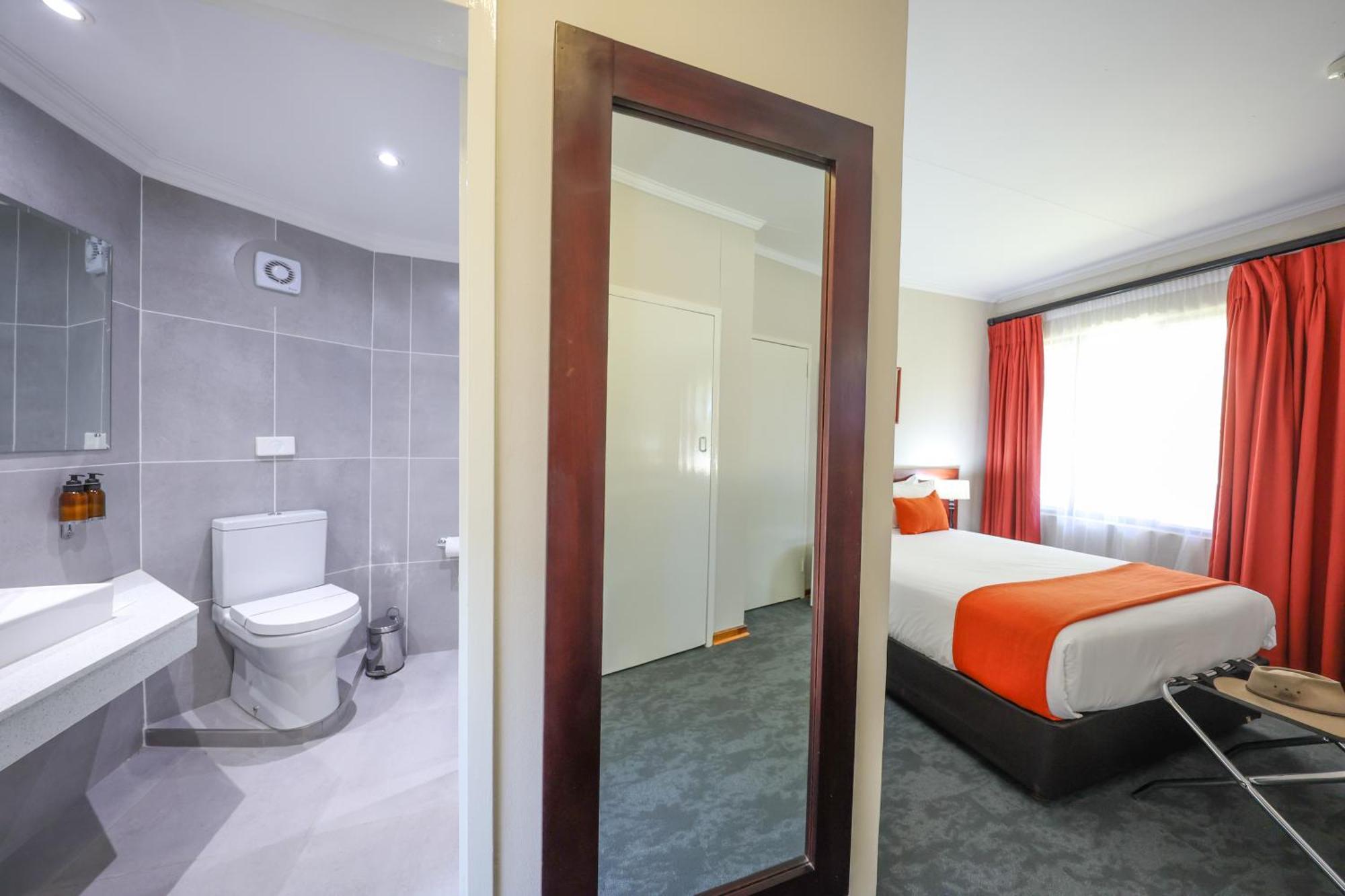 Cresta Botsalo Hotel Palapye Экстерьер фото