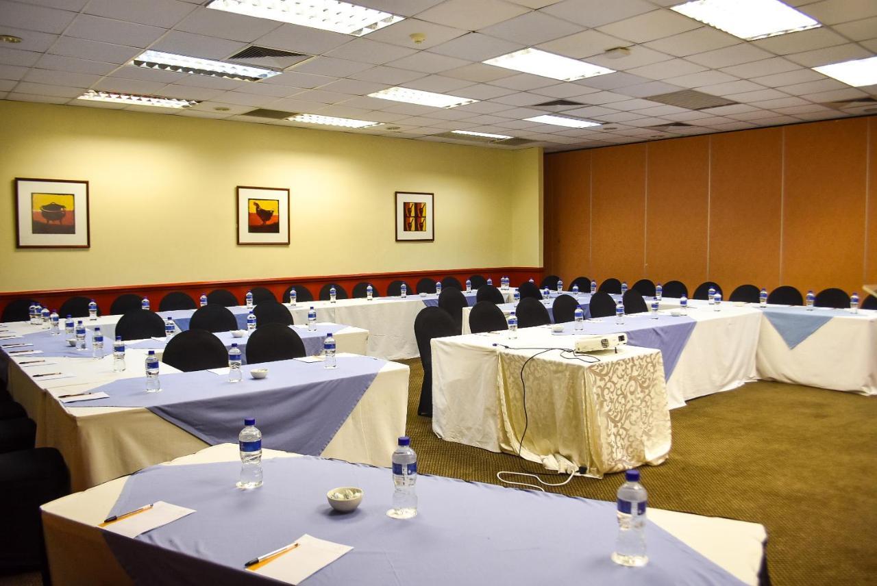 Cresta Botsalo Hotel Palapye Экстерьер фото